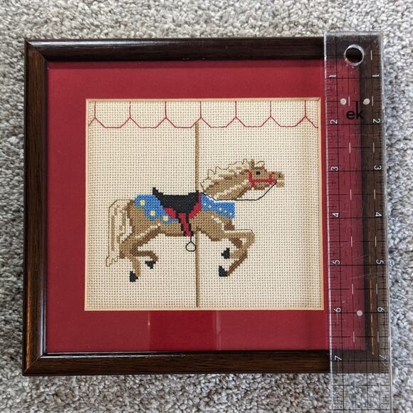 Carousel horse needlepoint set of 6 framed and matted handcrafted - Picture 6 of 10